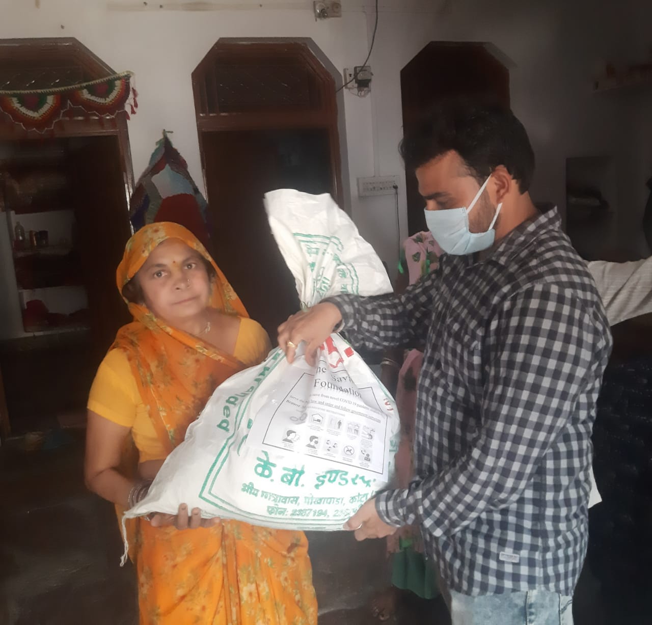 covid-19-help-ration-kit-by-saviours-foundation-charitable-trust-kota-i