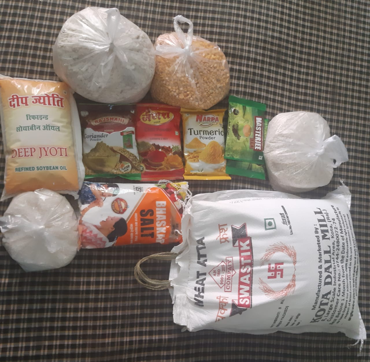 covid-19-help-ration-kit-by-saviours-foundation-charitable-trust-kota-r