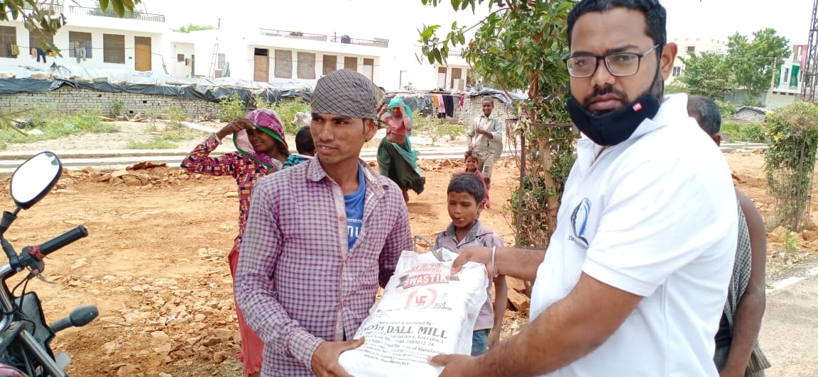 covid-19-help-ration-kit-by-saviours-foundation-charitable-trust-kota-t